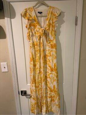 Express Yellow and White Floral Maxi Dress